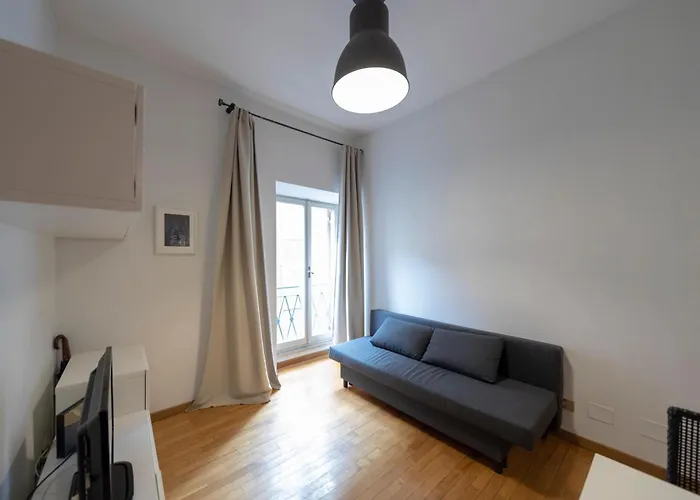 Spanish Steps, Dominic, Strollingrome Apartment *